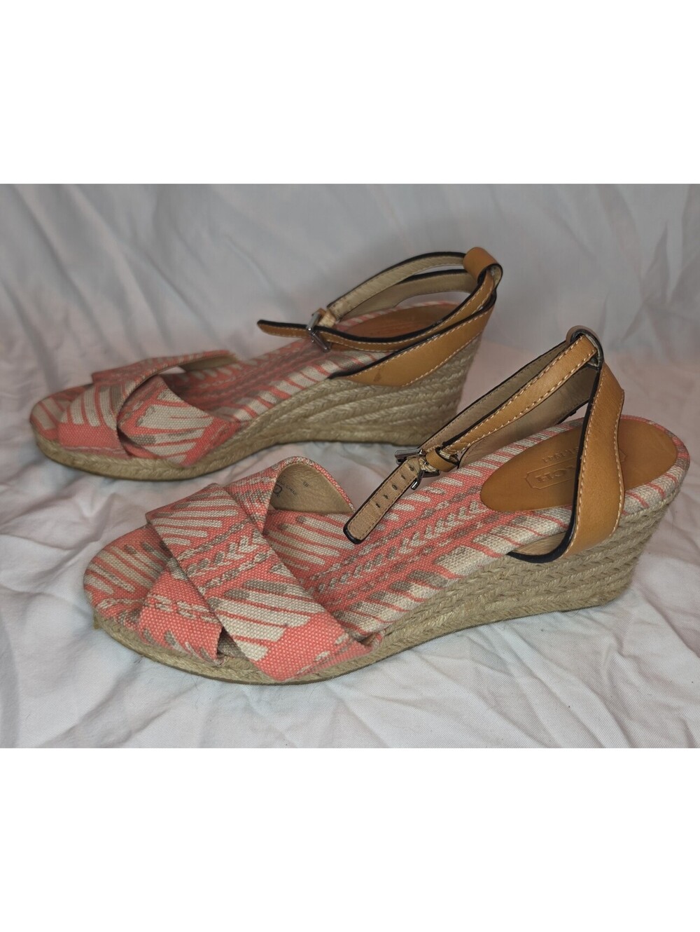 Coach Henley A0800 Coral Canvas Espadrille Wedge Sandals Women’s Size 6B